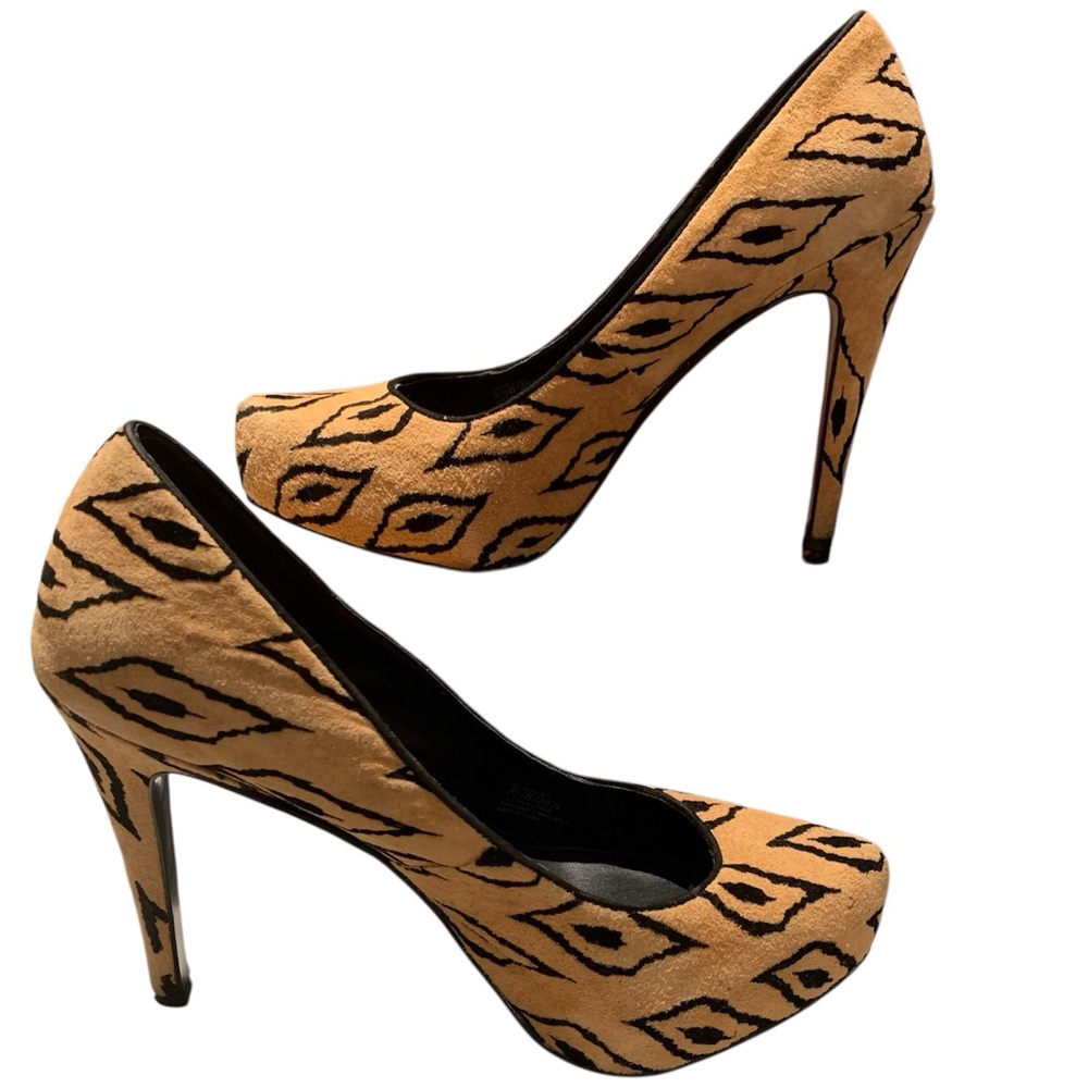 Bcbgeneration Aztec-Inspired Heelsexcellent Condi… - image 1
